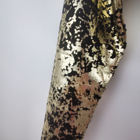 NWT Meraki Gold Black Velvet Wrap Top size M - Picture 16 of 16